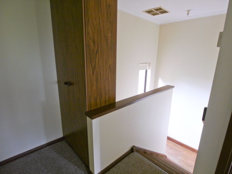 8 Boronia Court, Paradise SA 5075