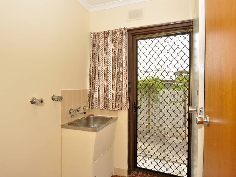 2/11 Daws Road, Mitchell Park SA 5043