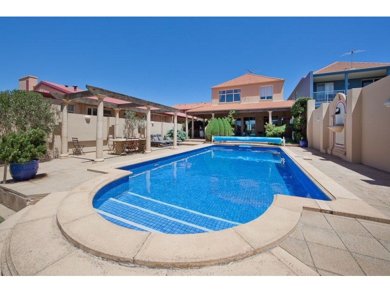 45 North Esplanade, Glenelg North SA 5045