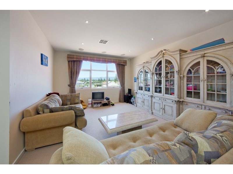 45 North Esplanade, Glenelg North SA 5045