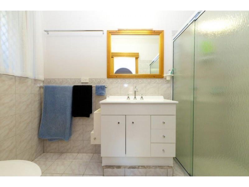 27 Gurrs Road, Beulah Park SA 5067