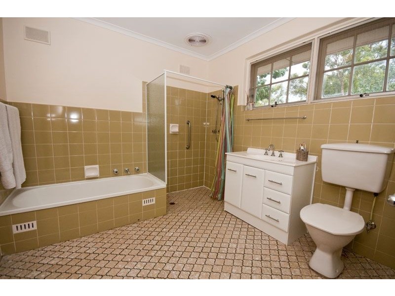 33 Hallett Road, Burnside SA 5066