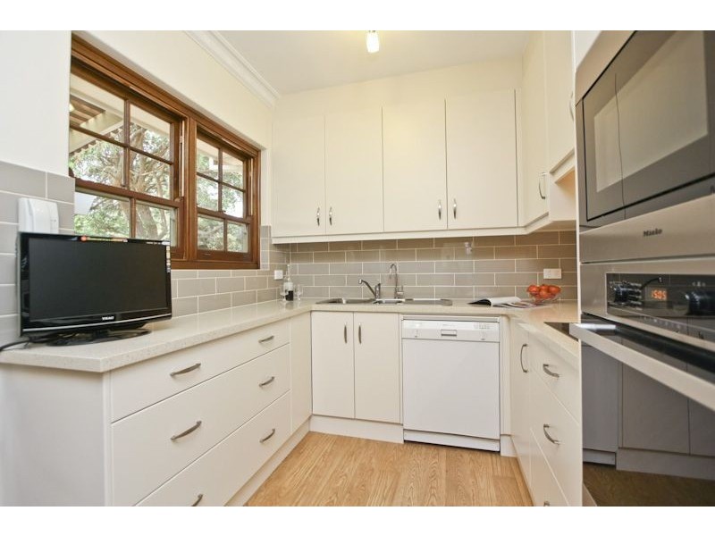 20 Brook Avenue, Glen Osmond SA 5064