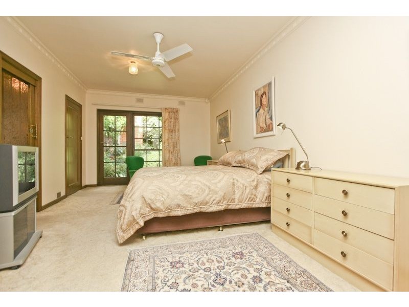 20 Brook Avenue, Glen Osmond SA 5064