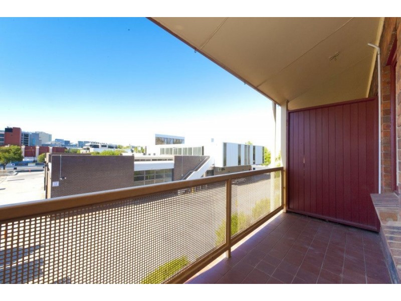 10/11 Royal Place, Adelaide SA 5000