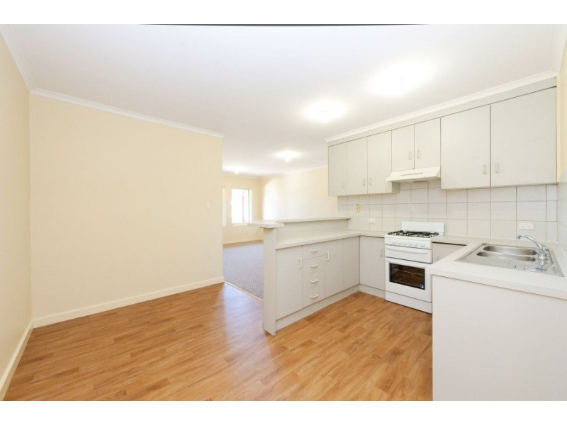 10/11 Royal Place, Adelaide SA 5000