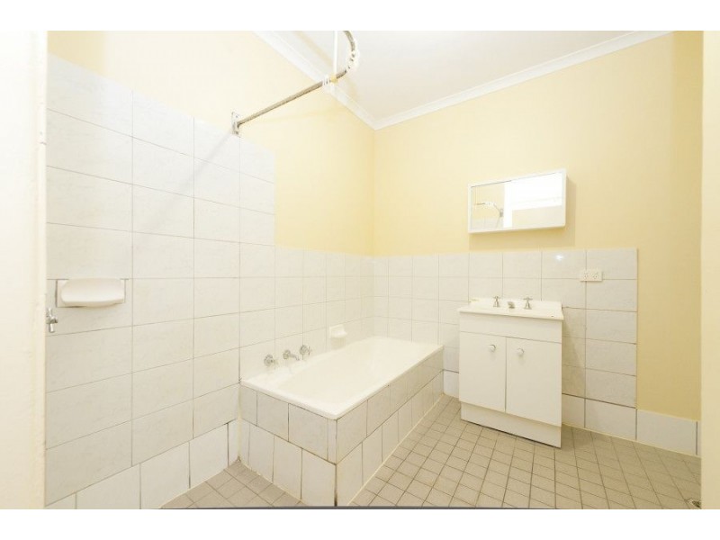 10/11 Royal Place, Adelaide SA 5000