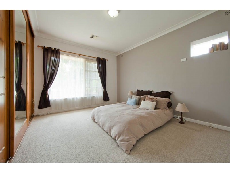 3 Weetunga Avenue, Fulham SA 5024