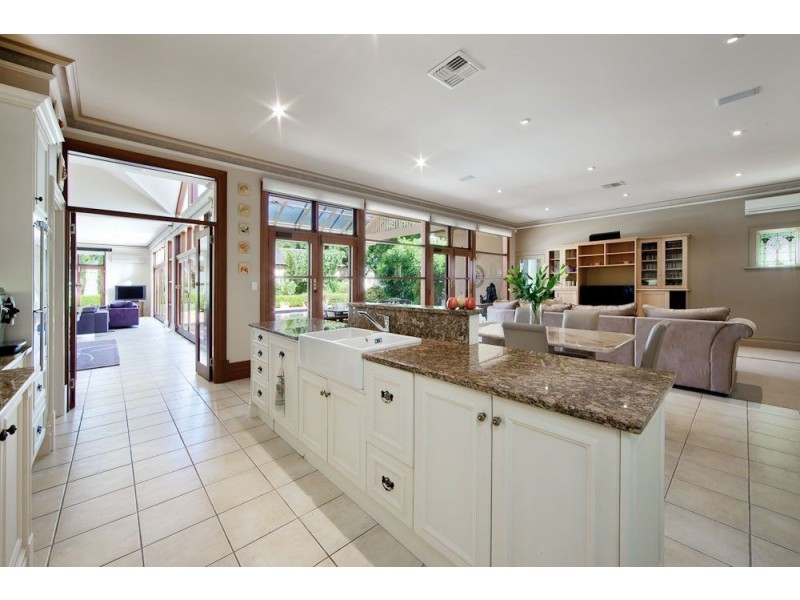 12 Balham Avenue, Kingswood SA 5062