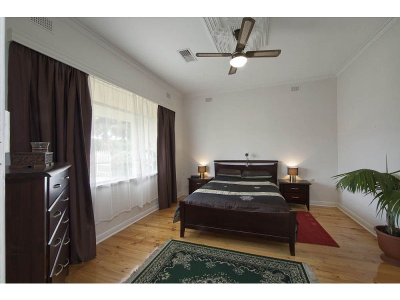 5 Fife Street, Woodville South SA 5011