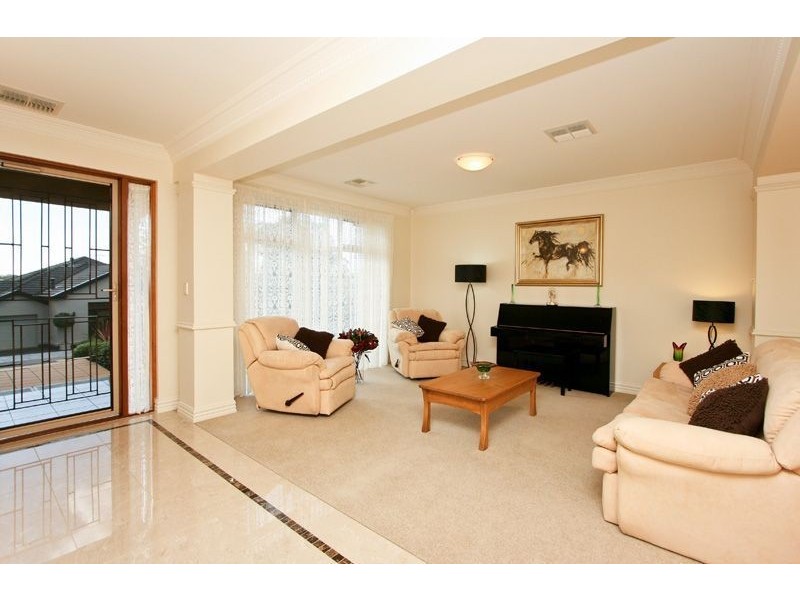 8 Warriparinga Avenue, Craigburn Farm SA 5051