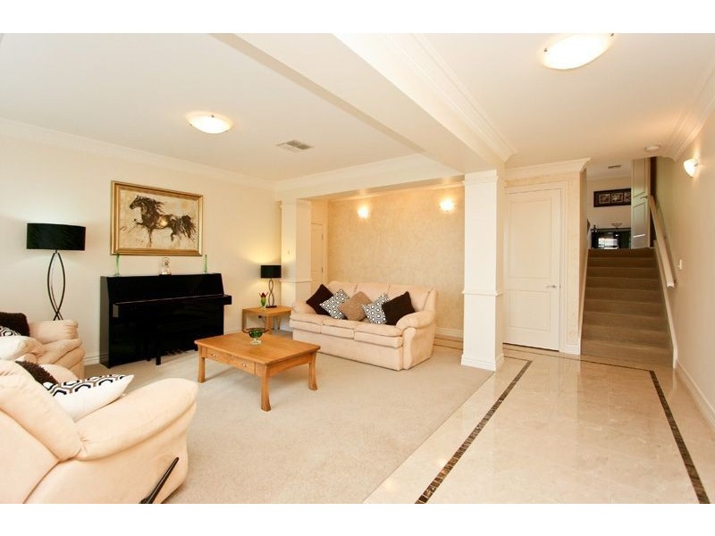 8 Warriparinga Avenue, Craigburn Farm SA 5051