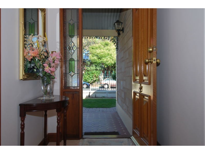 15 Hauteville Terrace, Eastwood SA 5063