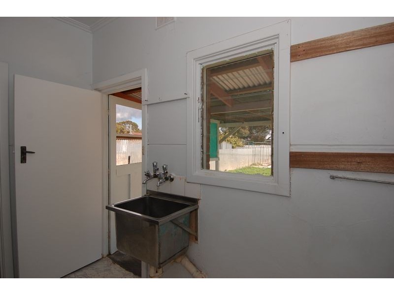 61 Rockville Avenue, Daw Park SA 5041