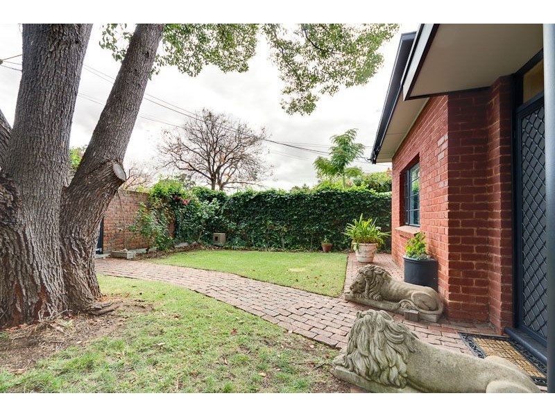 61 Eighth Avenue, St Peters SA 5069