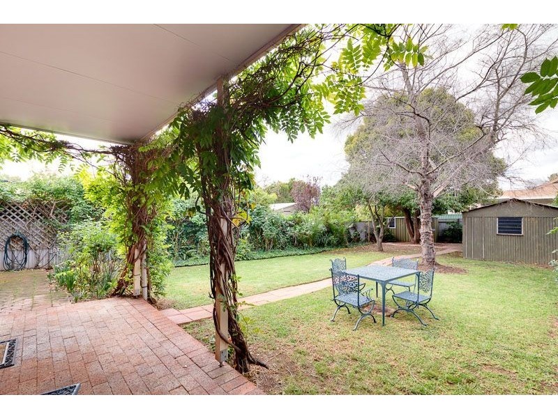 61 Eighth Avenue, St Peters SA 5069