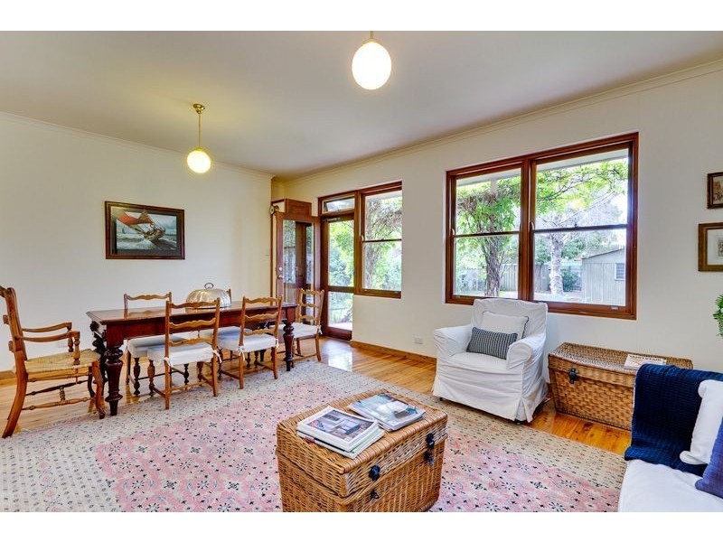 61 Eighth Avenue, St Peters SA 5069