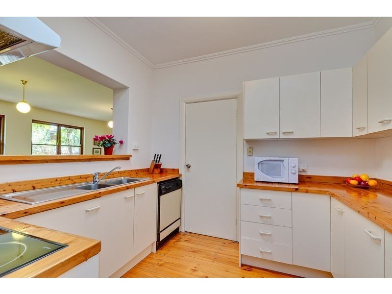 61 Eighth Avenue, St Peters SA 5069
