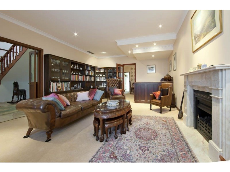 228 Seaview Road, Henley Beach South SA 5022