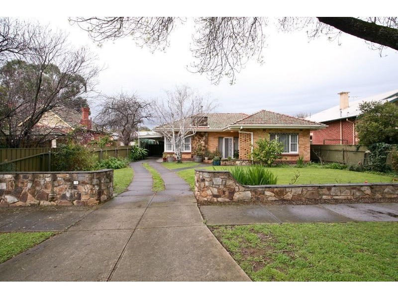 12 Canterbury Avenue, Trinity Gardens SA 5068