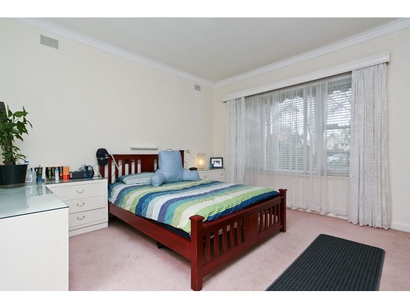 12 Canterbury Avenue, Trinity Gardens SA 5068