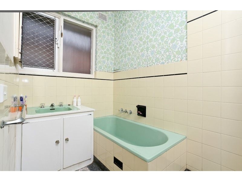 12 Canterbury Avenue, Trinity Gardens SA 5068