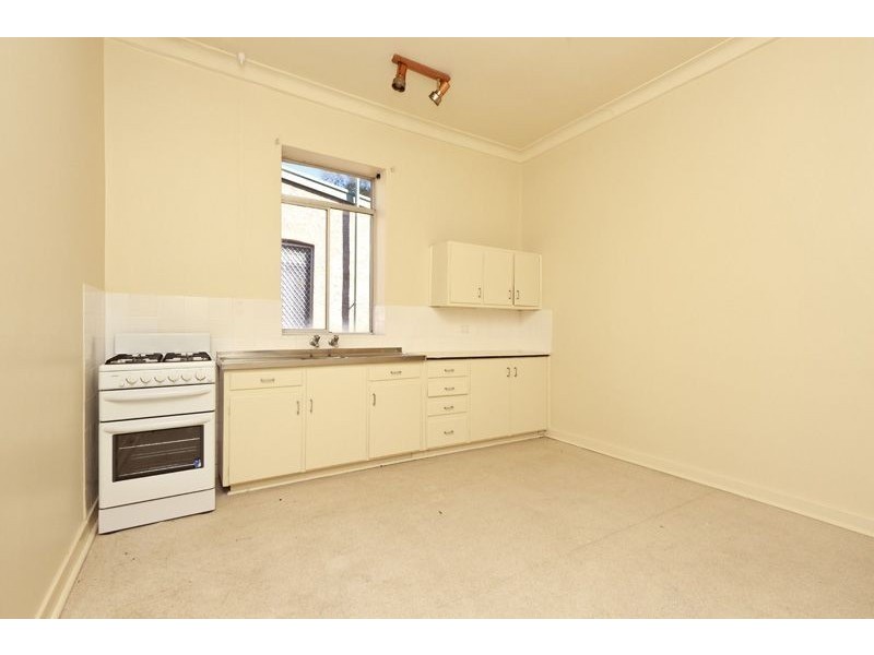 28 Vinrace Street, Adelaide SA 5000