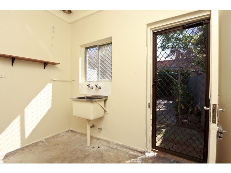 28 Vinrace Street, Adelaide SA 5000