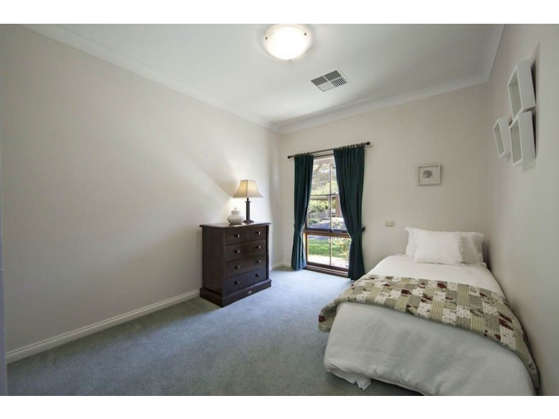5 McCabe Court, Rostrevor SA 5073