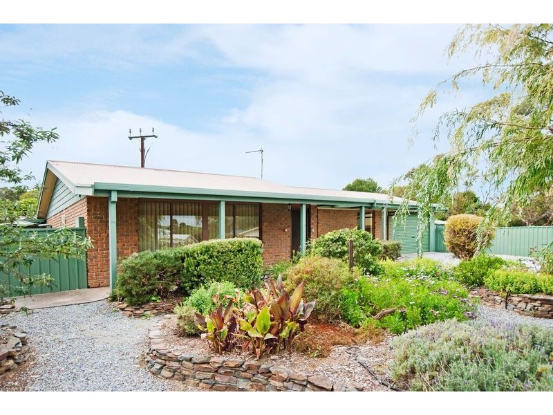 8 Mark Place, Yankalilla SA 5203