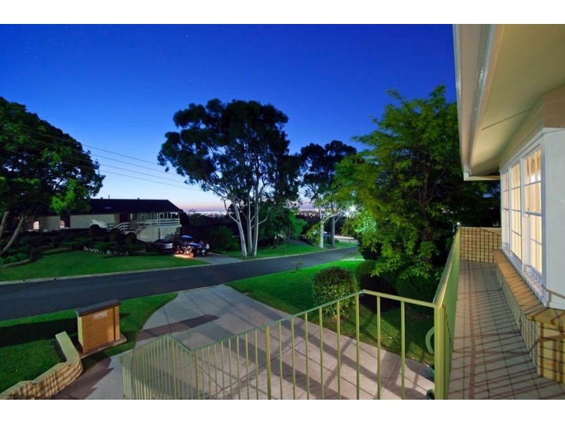 9 Woodhouse Crescent, Wattle Park SA 5066