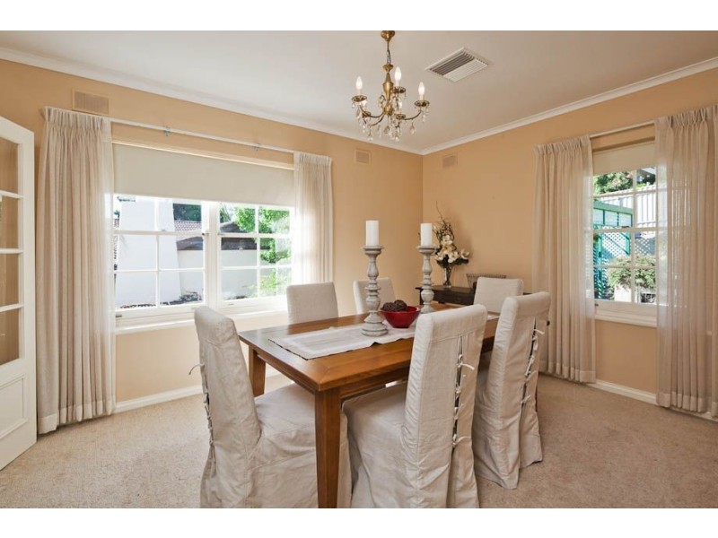 9 Woodhouse Crescent, Wattle Park SA 5066