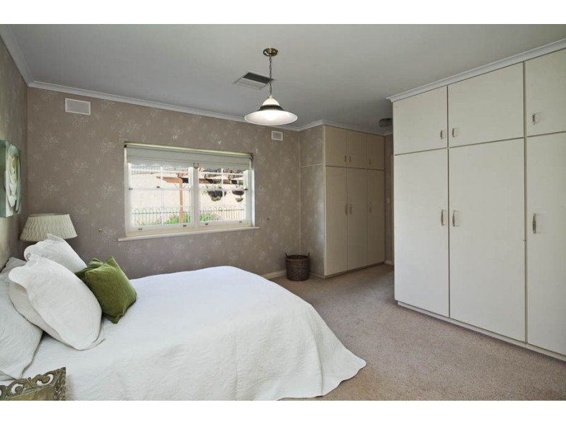 9 Woodhouse Crescent, Wattle Park SA 5066