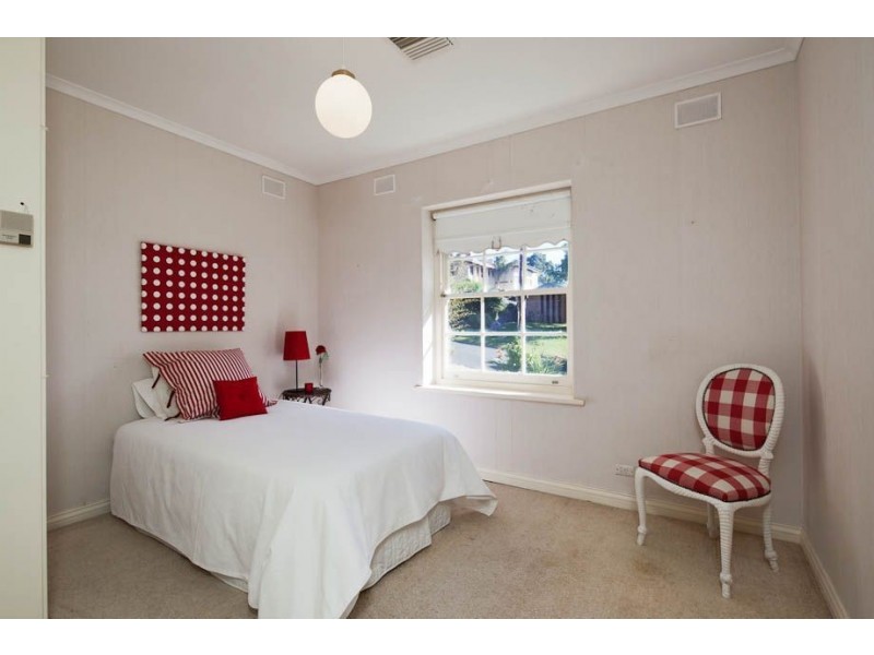 9 Woodhouse Crescent, Wattle Park SA 5066