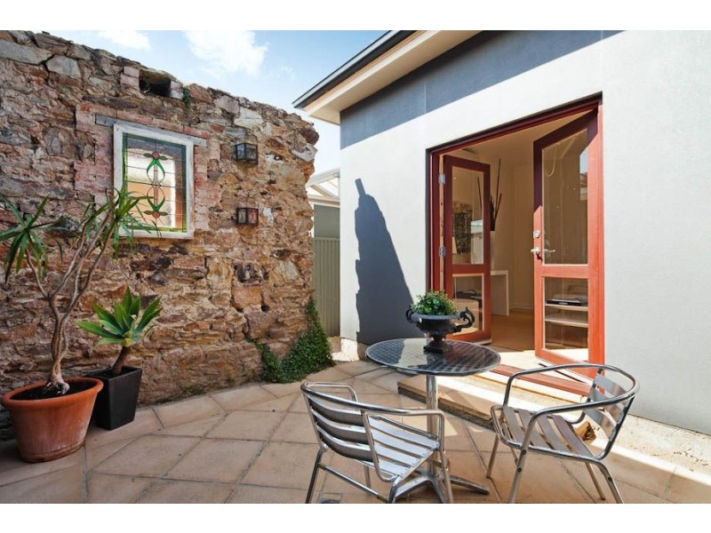 16 Arnold Street, Kingswood SA 5062