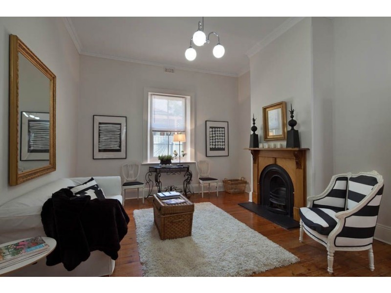 16 Arnold Street, Kingswood SA 5062