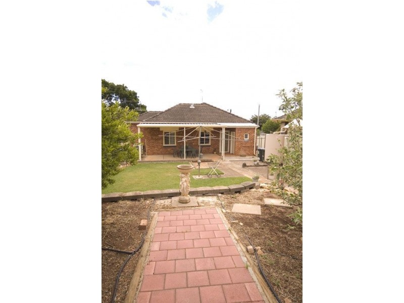 8 Burton Avenue, Beaumont SA 5066
