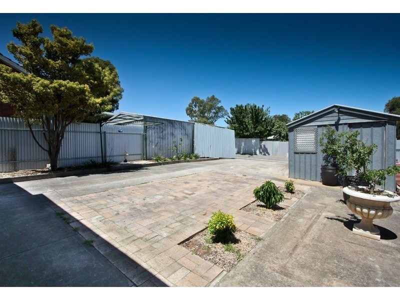 426 Grand Junction Road, Clearview SA 5085