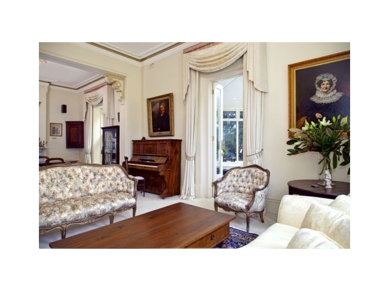 24 Cross Road, Myrtle Bank SA 5064