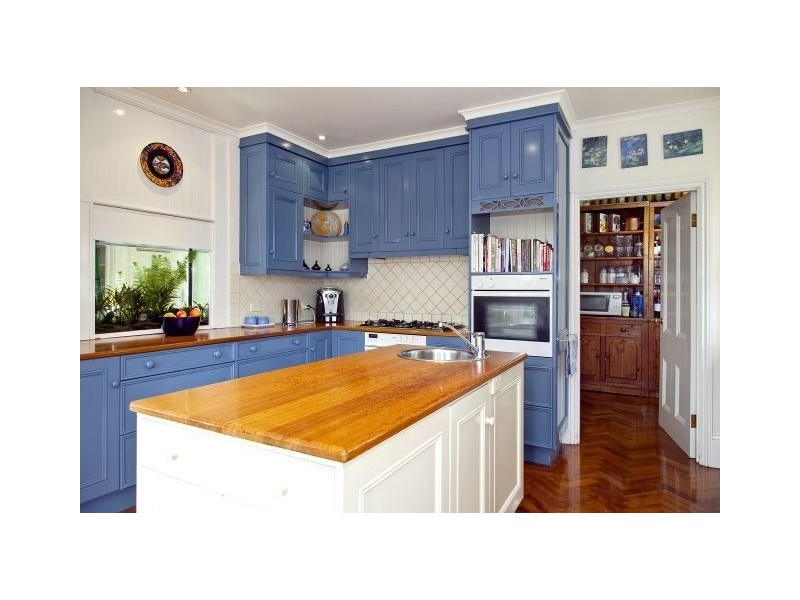 24 Cross Road, Myrtle Bank SA 5064