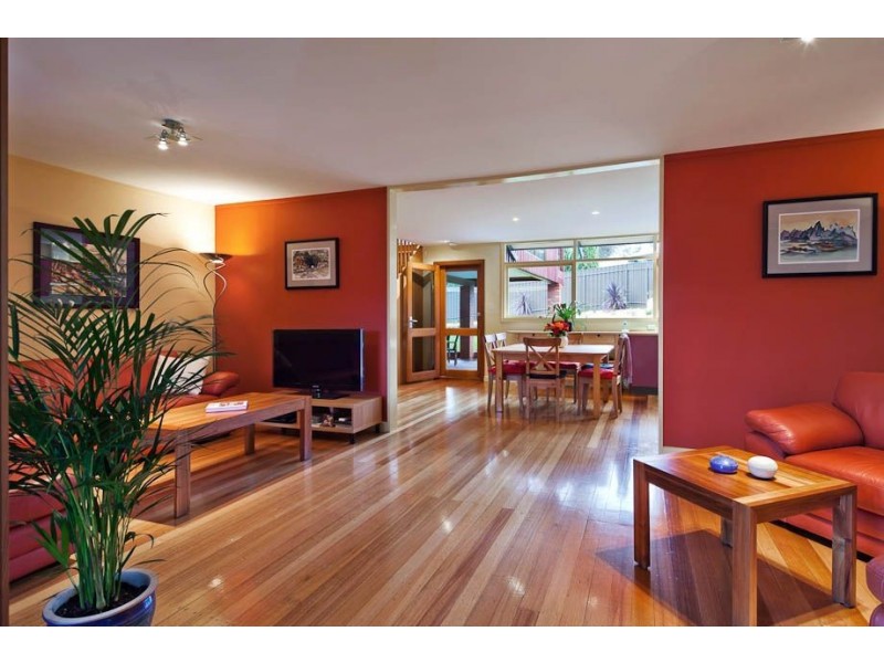 8 Ridgefield Avenue, Seaview Downs SA 5049