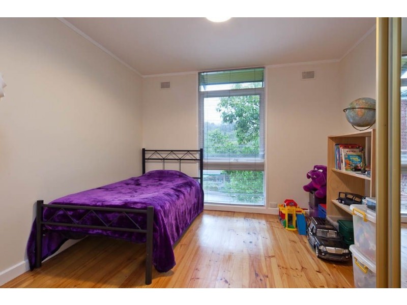 8 Ridgefield Avenue, Seaview Downs SA 5049