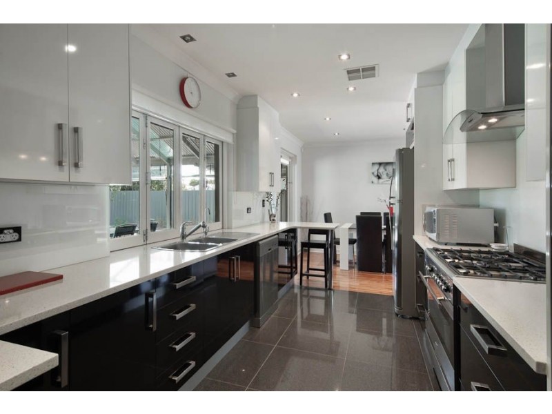 13 Arundel Street, Vale Park SA 5081