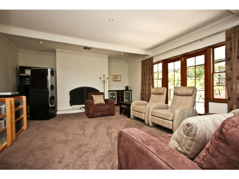26 First Avenue, Bridgewater SA 5155