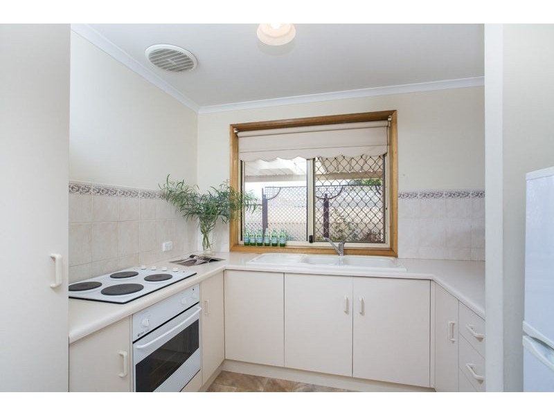 1A Somerset Avenue, Clearview SA 5085