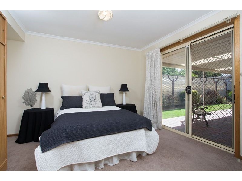 1A Somerset Avenue, Clearview SA 5085