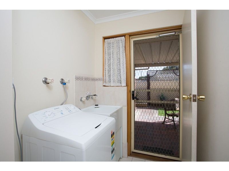 1A Somerset Avenue, Clearview SA 5085