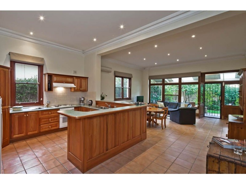 36 Second Avenue, St Peters SA 5069