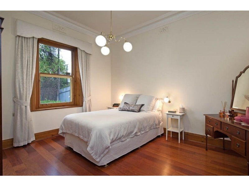 36 Second Avenue, St Peters SA 5069