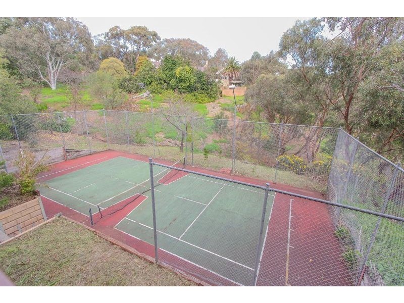 59 Highland Drive, Bellevue Heights SA 5050